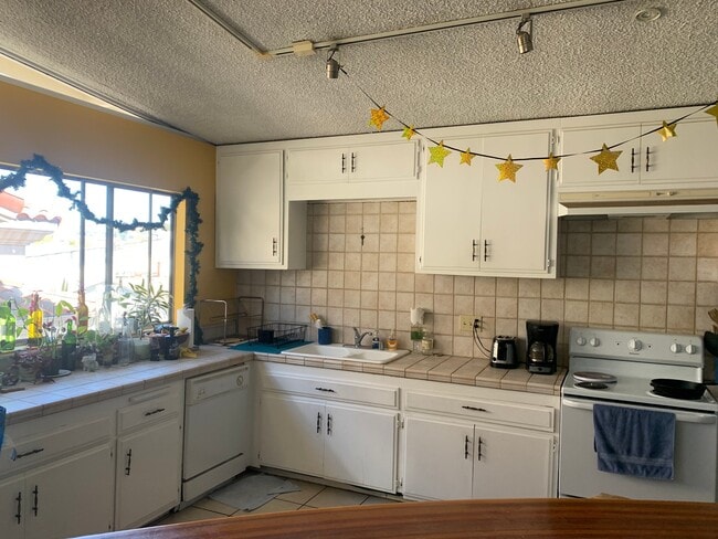 Photo - 1111 Cypress Ave Unit 1111 Cypress Ave Hermosa Beach, CA 90254