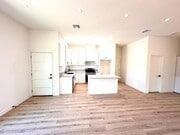 Photo - 1675 University Dr