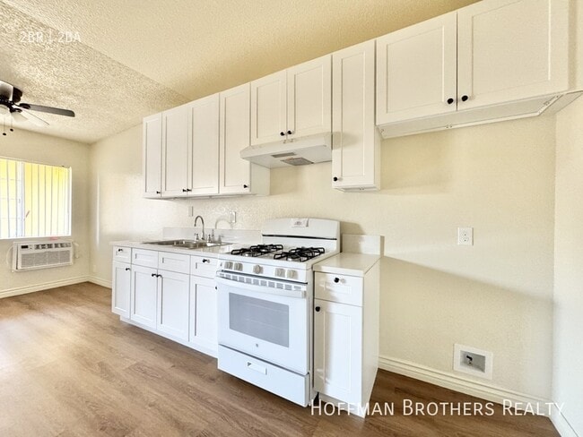 Photo - 15552 Nordhoff St Unit 105