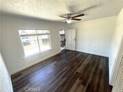 Photo - 1702 W 60th St Townhome