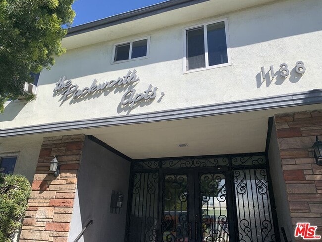 Building Photo - 1138 S La Cienega Blvd Unit #1 Rental
