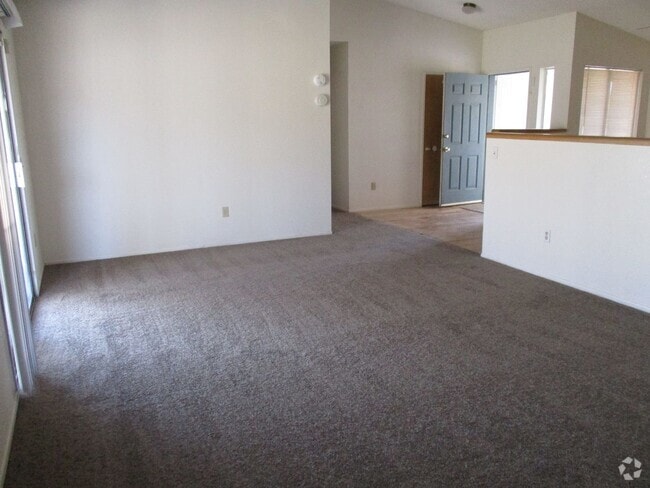 Building Photo - CUTE 3 bedroom home in Twentynine Palms!