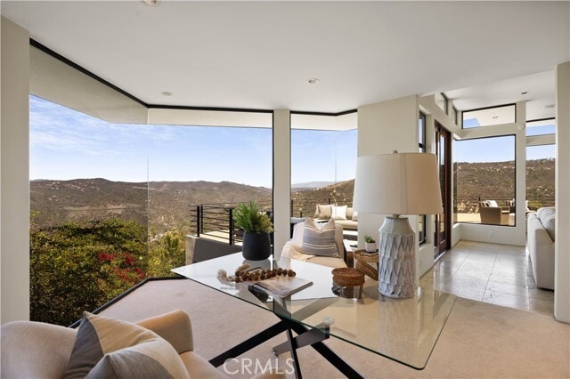 Photo - 1505 Skyline Dr