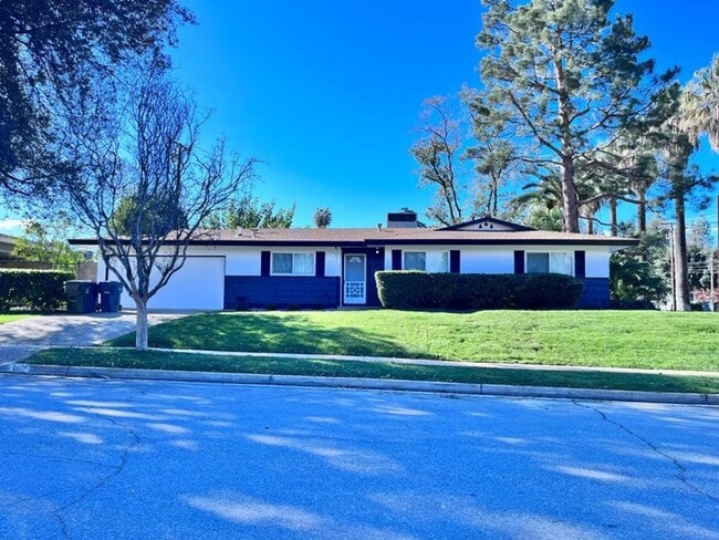 Photo - NEWLY RENOVATED South Redlands Home