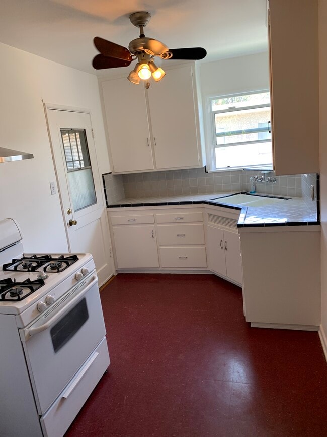 Photo - 5214 Agnes Ave Unit 5214.5