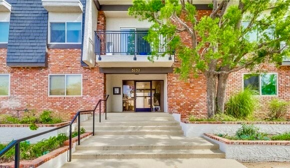Photo - 5252 Coldwater Canyon Ave Unit #207