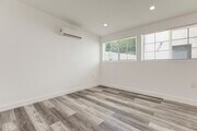 Photo - 18413 Erwin St