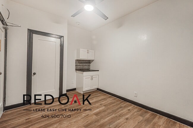 Photo - 5849 Sunset Blvd Unit 111