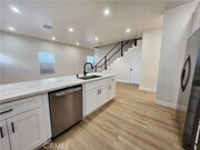 Photo - 18252 Saticoy St