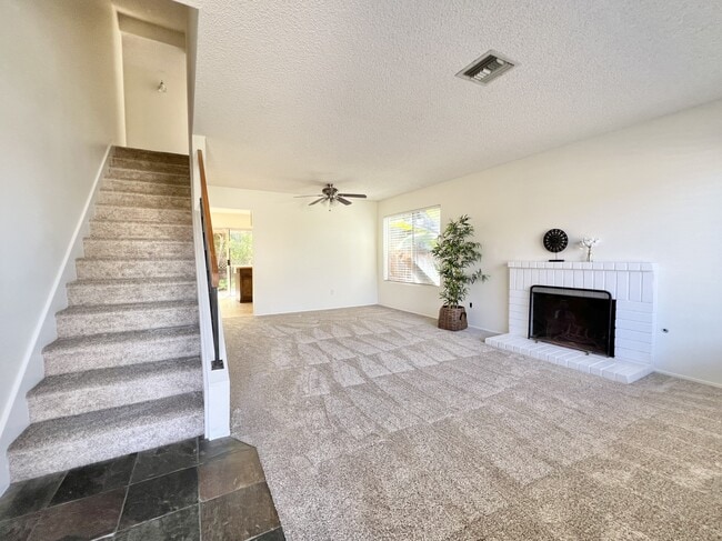 Photo - 949 Sandcastle Dr