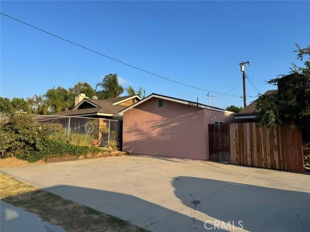 Building Photo - 2032 Victoria Dr Rental
