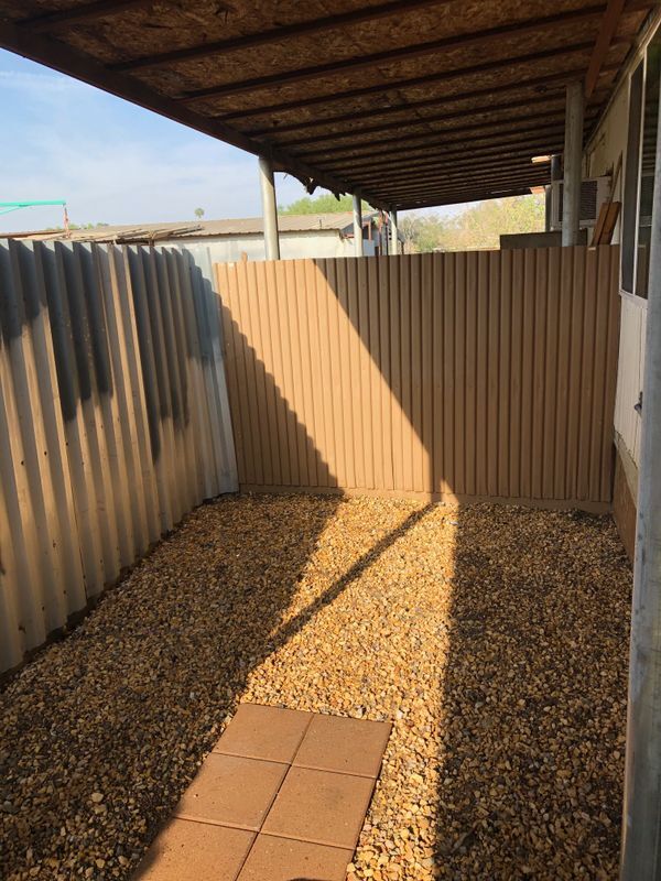 Photo - 5449 Bain St