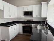 Photo - 38057 Meadowlark Ln House
