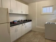 Kitchen - 2635 Broadway Apartments Unit 2635