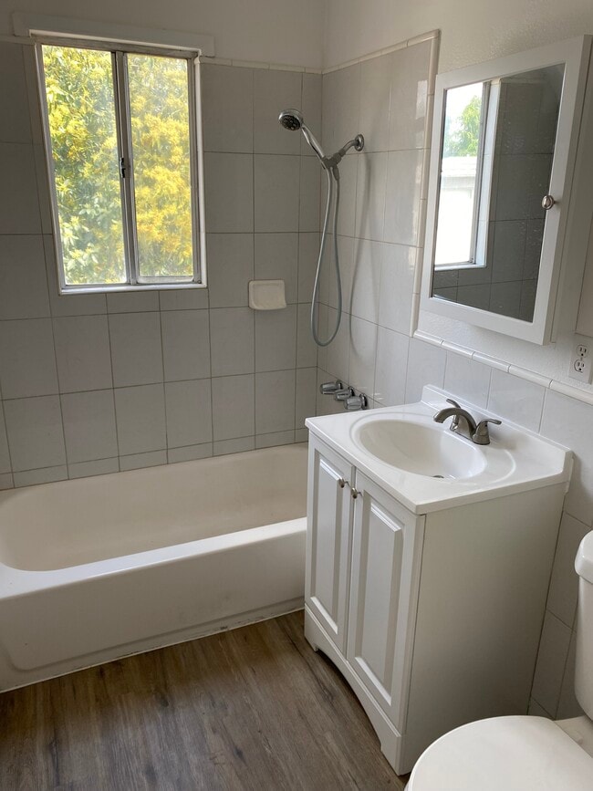 bathroom - 9226 Elizabeth Ave Unit Open House Saturdays