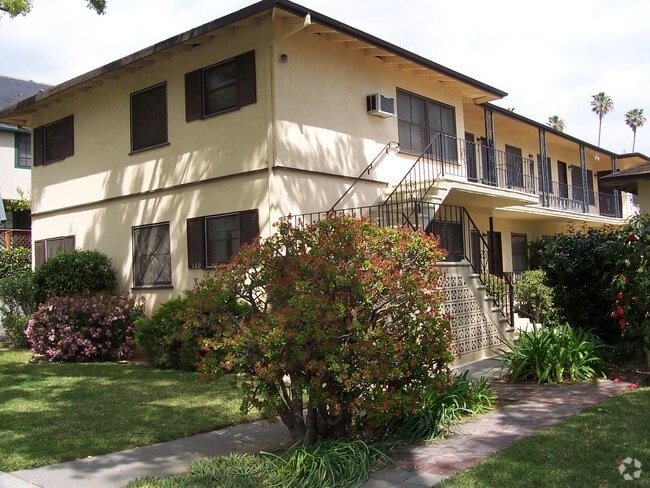 Building Photo - 160 N Sierra Bonita Ave Unit # 5 Rental