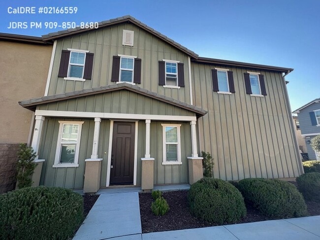 Building Photo - Ontario 4 bedroom Home