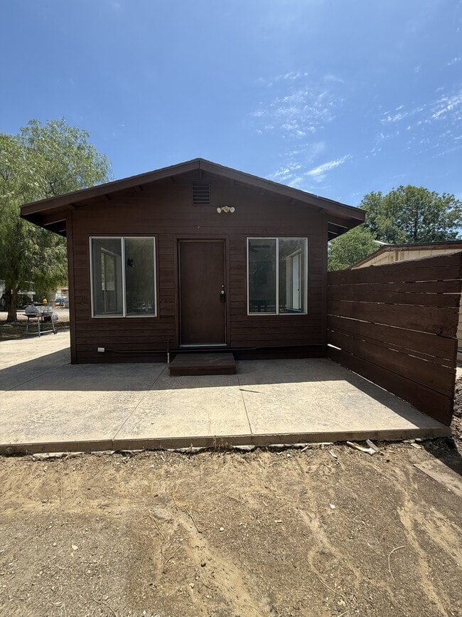 Building Photo - 31101 San Timoteo Canyon Rd Rental