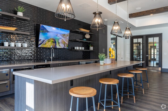 Community Lounge - Landing at Arroyo