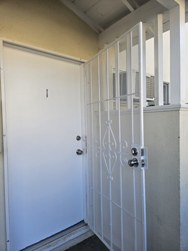 Photo - 10737 Bloomfield St Unit #1