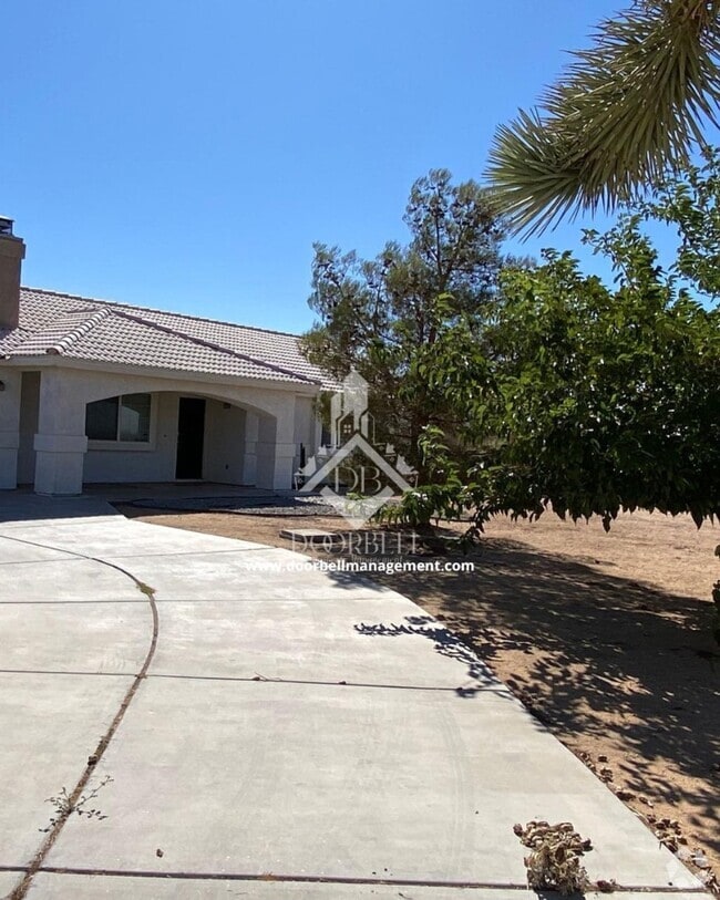 Building Photo - 7310 Del Monte Ave Rental