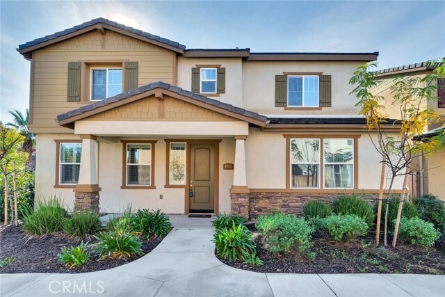 Building Photo - 4959 Camarillo Ln