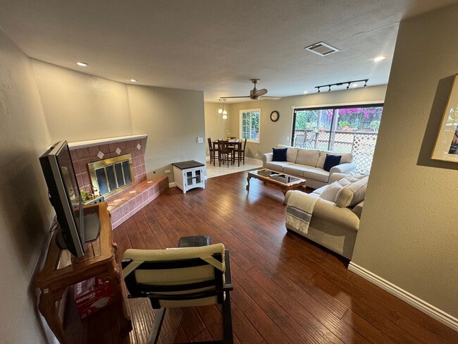 Photo - Coming soon!! beautiful spacious 3 bedroom...