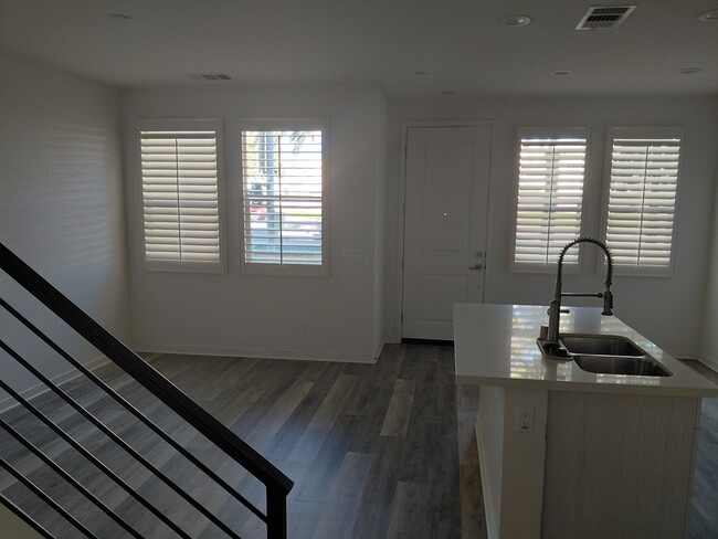 Photo - 2040 Quartet Loop