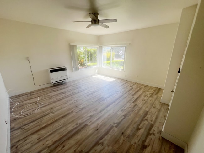 Photo - 244 Cliff Dr Unit 2