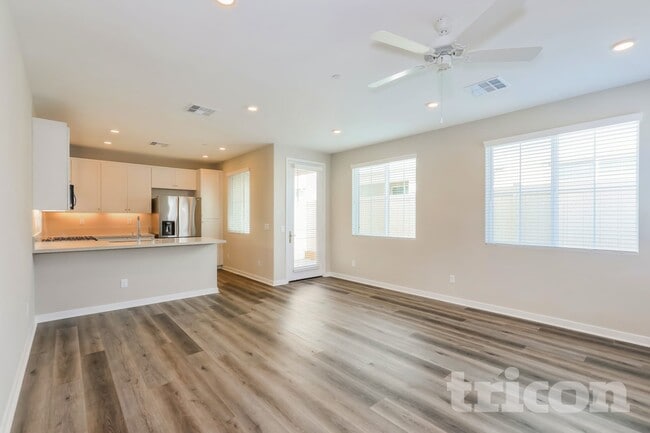 Photo - 31717 Luther Dr