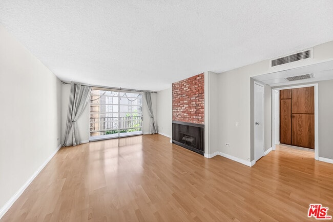 Photo - 421 La Fayette Park Pl Unit 515