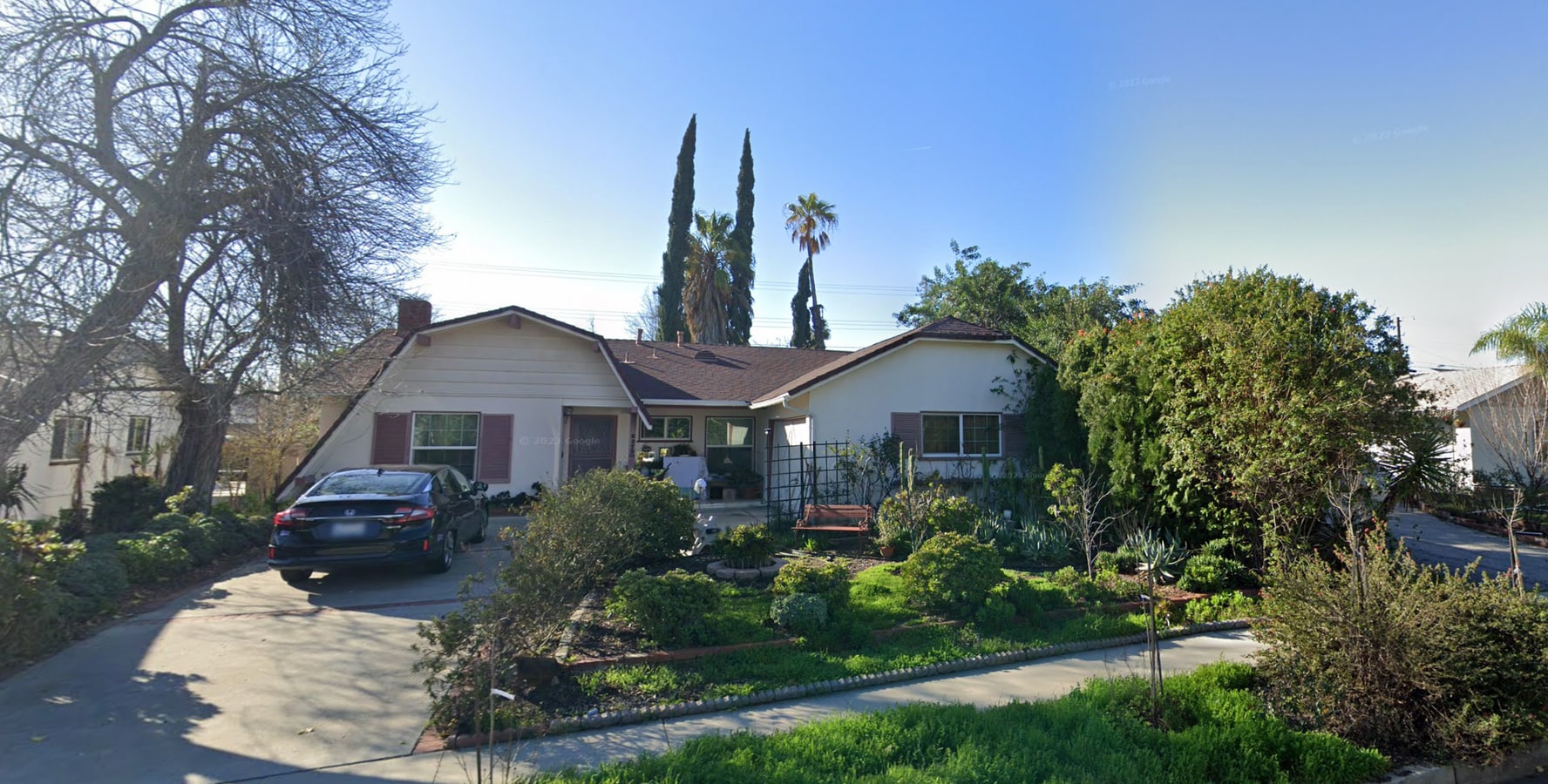 Photo - 23750 Hartland St