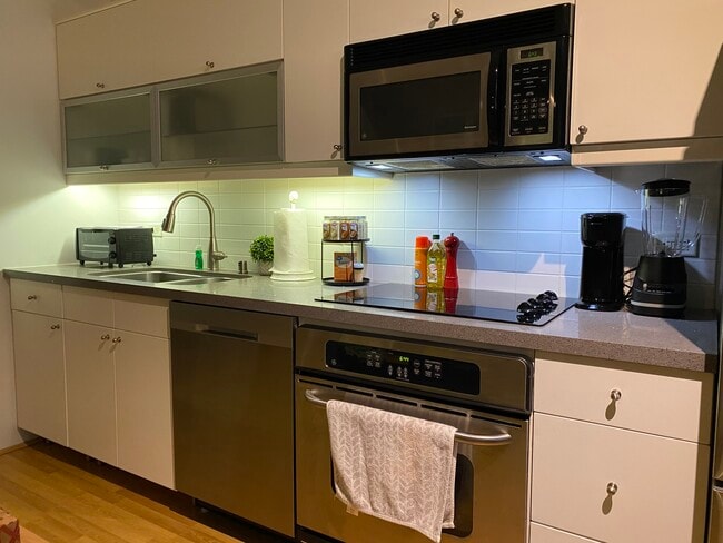 Photo - 350 W Ash St Unit Little Italy View Parking