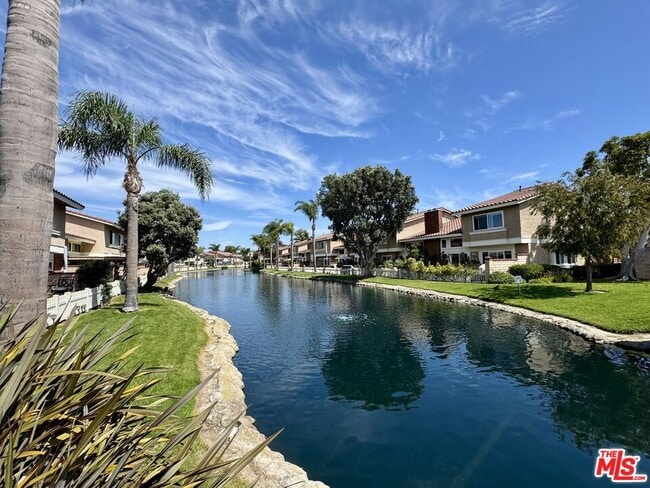Building Photo - 7756 Sailboat Cir Rental