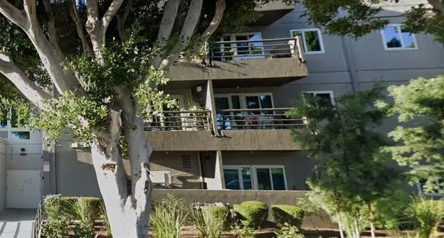 Photo - 5100 Overland Ave