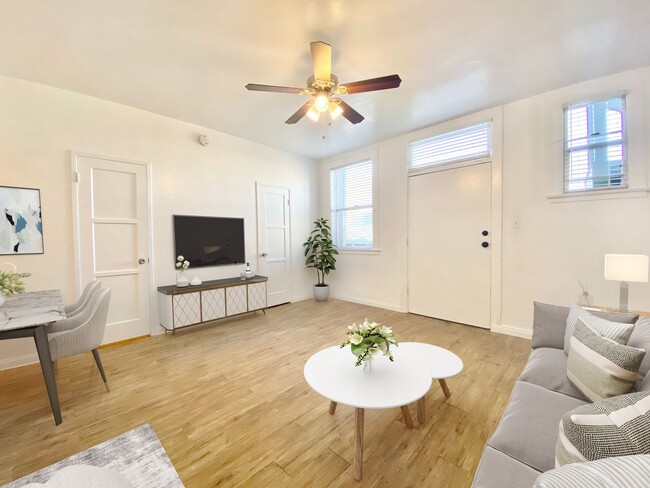 Photo - Gateway Glendale