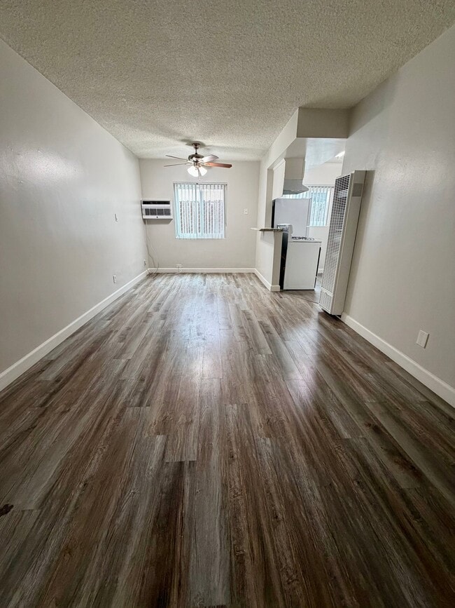 Photo - 12414 Dunrobin Ave Unit 5