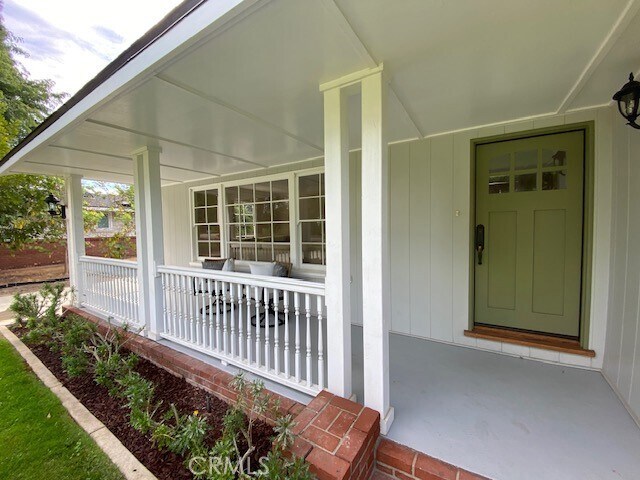 Photo - 926 W Valencia Mesa Dr