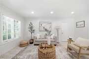 Photo - 185 Streamwood