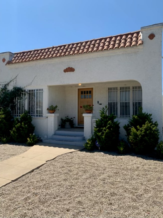 LA1 - LA1 Apartment Unit 1