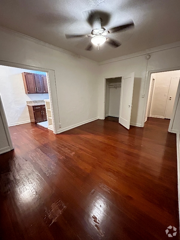 Building Photo - 1523 N McCadden Pl Unit 5 Rental