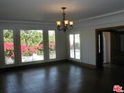 Photo - 857 S Sycamore Ave