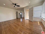 Photo - 2618 S Barrington Ave Apartment