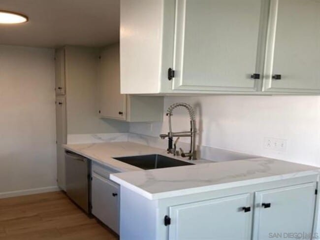 Photo - 811 W Nutmeg St Unit 302