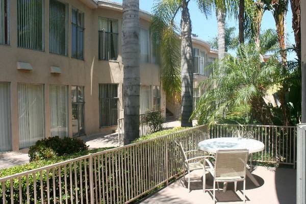 Photo - Inglewood Palms Apartments