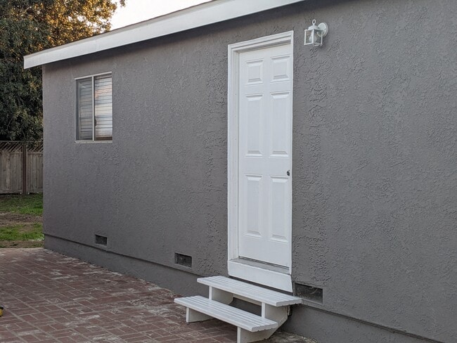 Photo - 3318 W 157th St Unit Backhouse