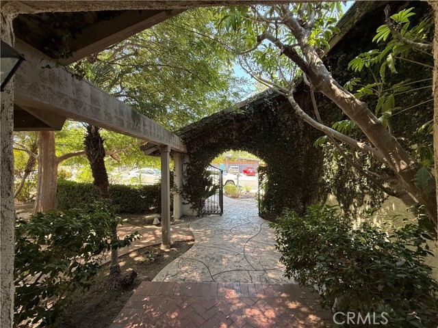 Photo - 1690 Stoddard Ave