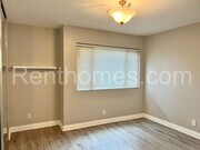 Photo - 1463-E N Broadway Townhome