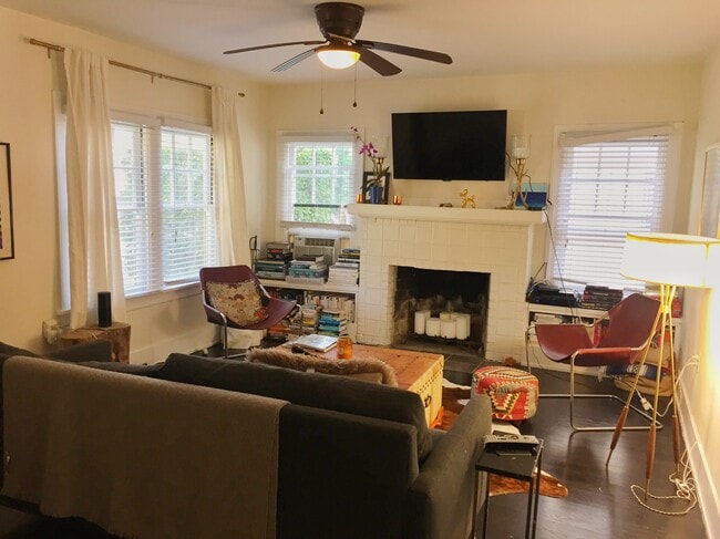 Living Room - 849 N West Knoll Dr