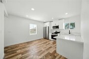 Photo - 521 W 78th St Townhome